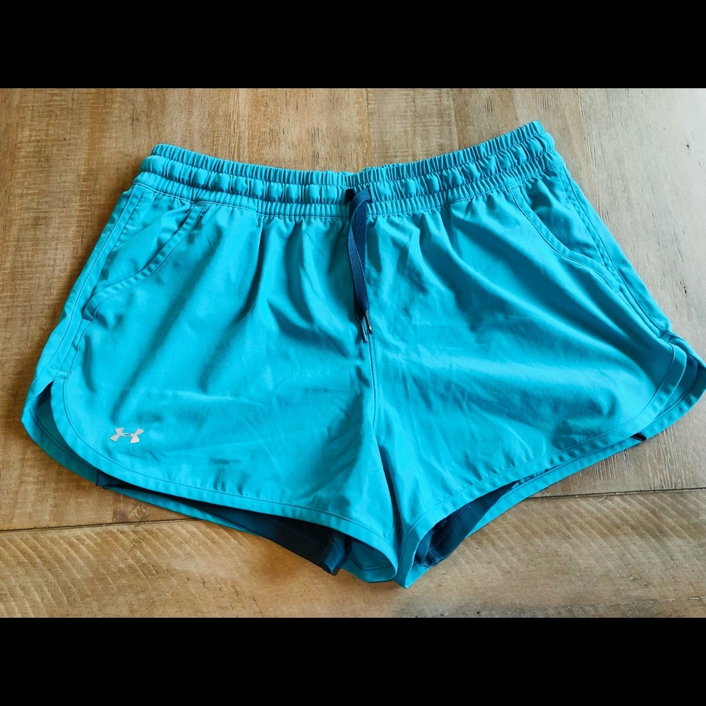 Under Armour Medium Shorts NWOT